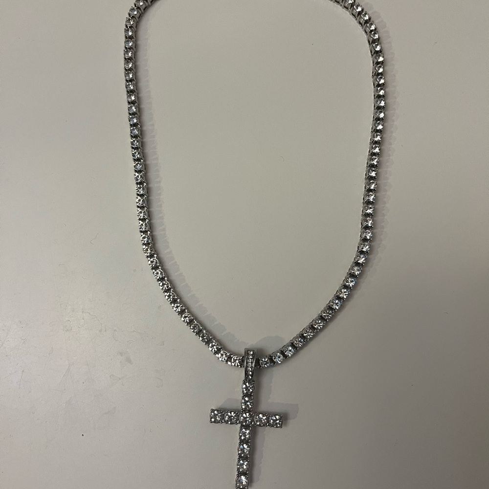“THE GLD SHOP” sliver tennis chain necklace with cross pendant 45cm 20in